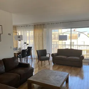 https://le-7me-ciel.fr-paris.fr
